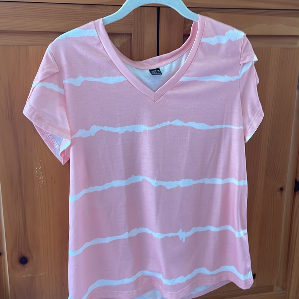 SHEIN Pink & White Top 🌸🤍🌸🤍 - Picture 12 of 12